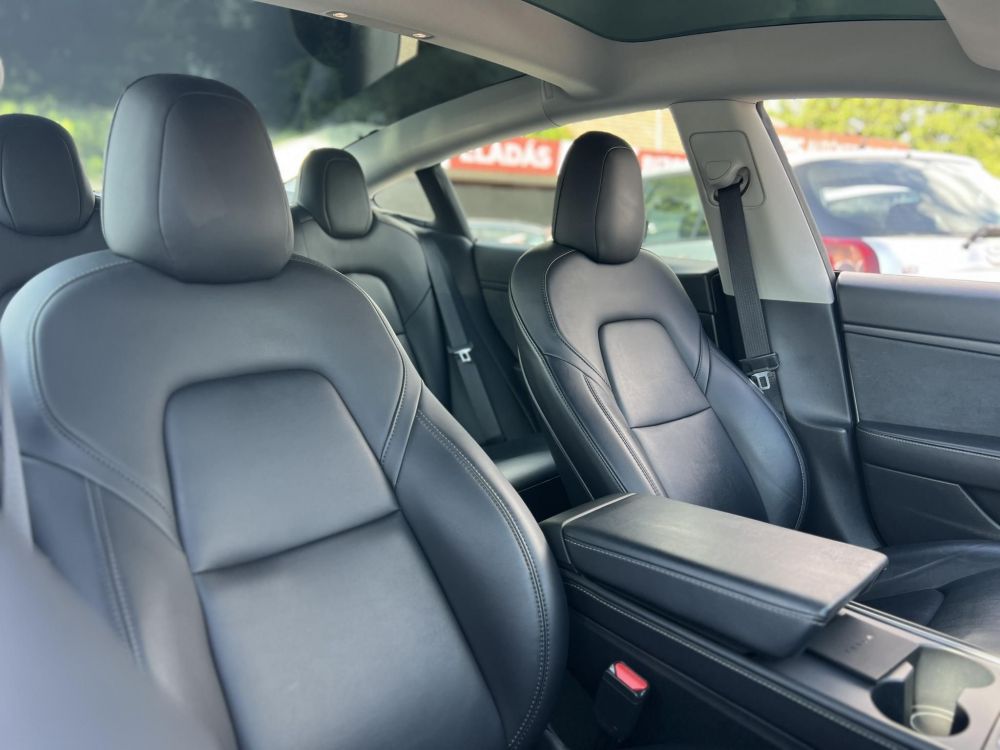 TESLA MODEL 3 Standard Range Plus Aut 62e km. hőszivattyú. garanciális!