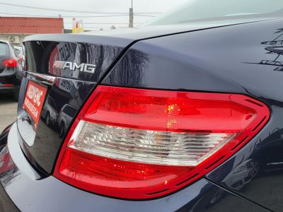 MERCEDES-BENZ C 300 Avantgarde (Automata) AMG 105e km. Tempomat Napfénytető Memória Bőr Ülésfűtés