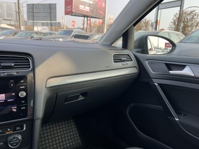 VOLKSWAGEN GOLF VII Variant 1.6 TDI BMT Comfortline M.o.-i 1.tul. Tempomat Ülésfűtés Kamera Bluetooth Téli-nyári kerék!