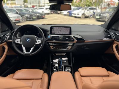 BMW IX3 73,9kWh High Executive panoráma tető. harman/kardon. memória. HUD. barna bőr belső!
