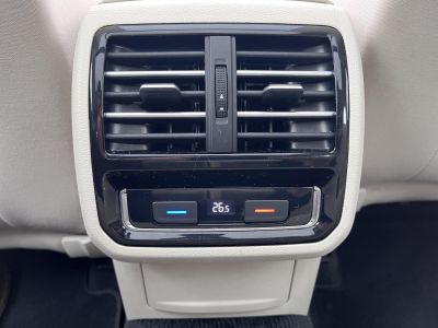 VOLKSWAGEN PASSAT Variant 2.0 TDI BMT Highline DSG Vaj belső. panorámatető. kamera. vezérlés kicserélve