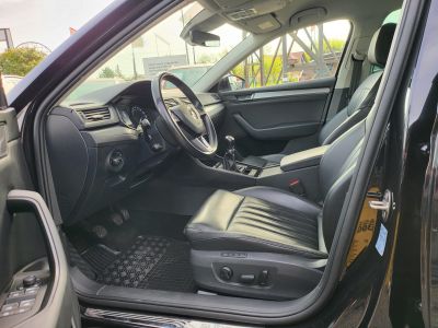 SKODA SUPERB Combi 2.0 TDi SCR Style LED Navi Tempomat Kamera Memória Ülésfűtés Bőr Vonóhorog Carplay