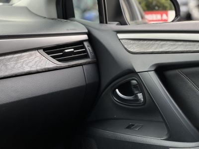 TOYOTA AVENSIS Touring Sports 2.0 Executive CVT Magyarországi. Gyári fényezés. Végig vezetett szervizkönyv!