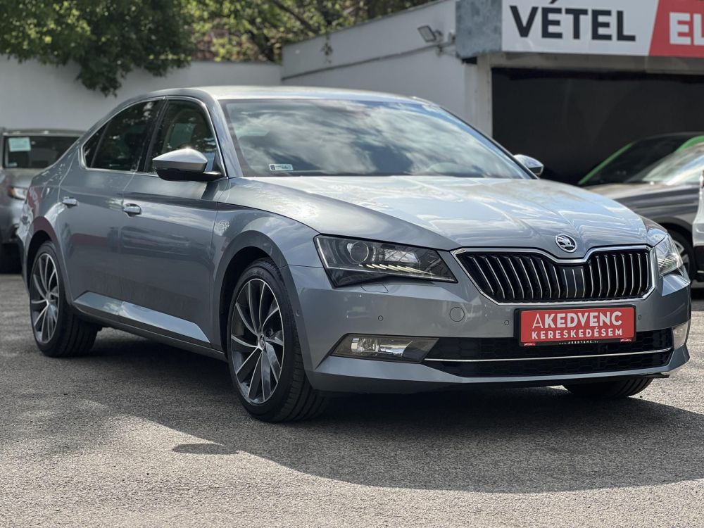 SKODA SUPERB 2.0 TDI SCR L&K DSG Vaj bőrbelső. tolatókamera. adaptív futómű. teljes szerviztörténet!