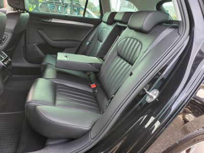 SKODA SUPERB Combi 2.0 TDi SCR Style LED Navi Tempomat Kamera Memória Ülésfűtés Bőr Vonóhorog Carplay