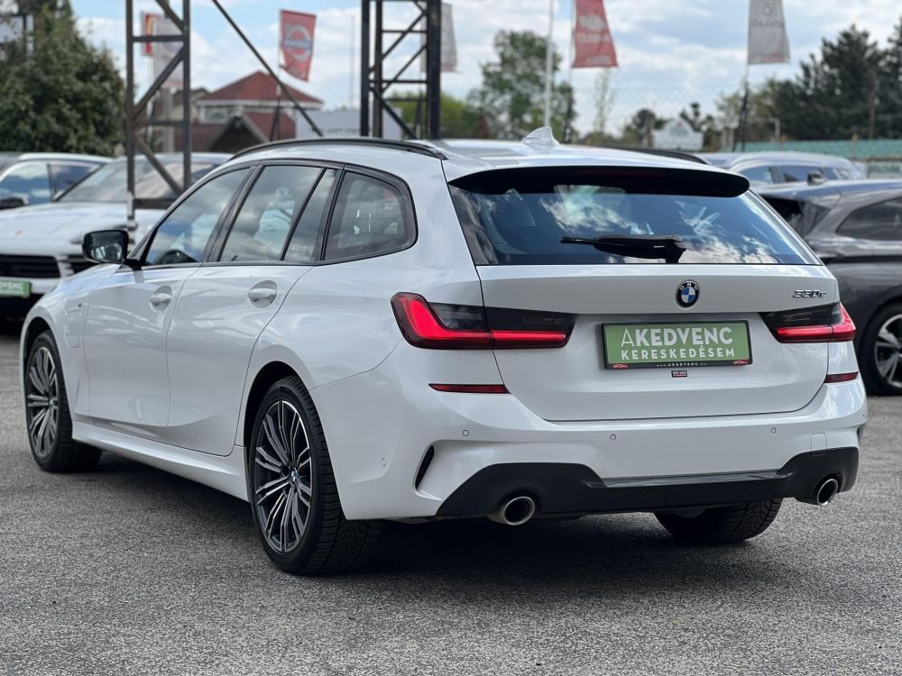 BMW 330e M Sport (Automata) Frissen szervizelt. Új téli gumik!