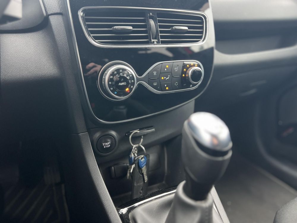 RENAULT CLIO Grandtour 0.9 TCe Generation Limited M.o.-i. 1.tul. 44e km!