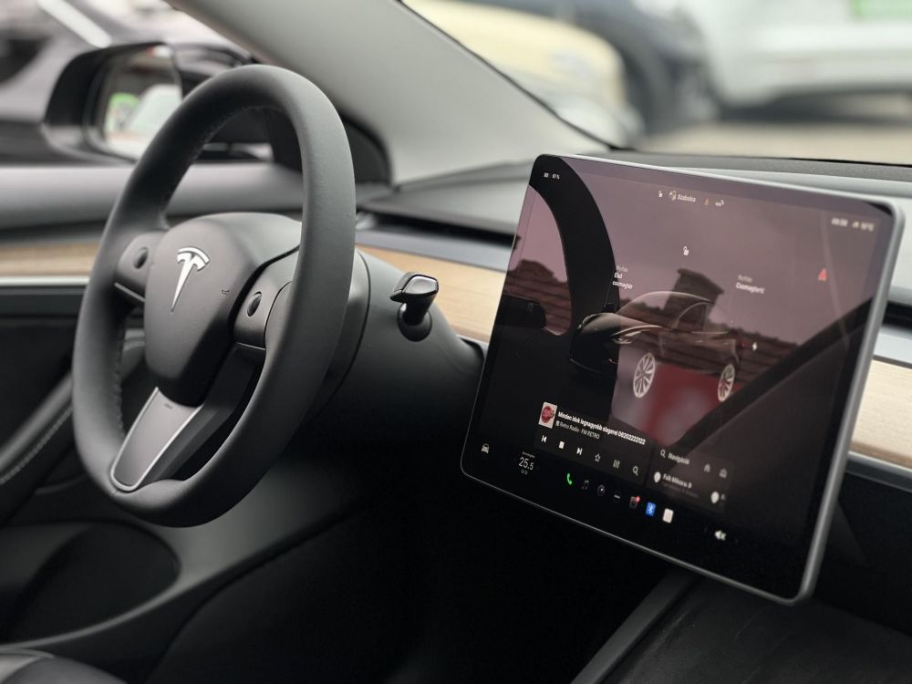 TESLA MODEL 3 RWD (Automata) 36e km. Ryzen. 19 sport felni. 2030-ig gyári garancia!