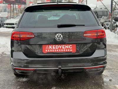 VOLKSWAGEN PASSAT VIII Variant 2.0 TSI BMT Highline 4Motion DSG R-line 280LE. Magyarországi. 115e km. Téli-nyári kerék garnitúra!
