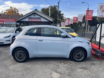FIAT 500 500e La Prima 42kWh (Automata) Magyar.o-i.Klíma Tempomat Bluetooth Carplay 37e km!