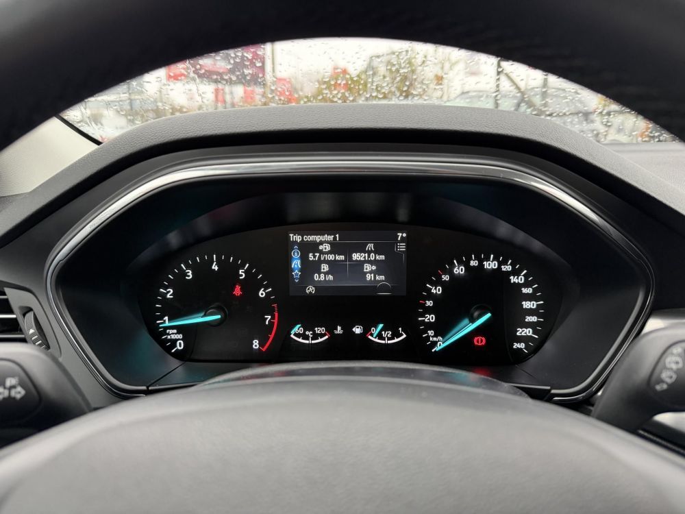 FORD FOCUS 1.0 EcoBoost Titanium Style 19e km. ÁFÁS ÁR! LED Carplay Ülésfűtés Kormányfűtés Táblafelismerő