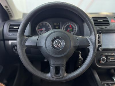 VOLKSWAGEN JETTA 1.6 Comfortline DSG Magyarországi Tolatóradar Navi Tempomat!