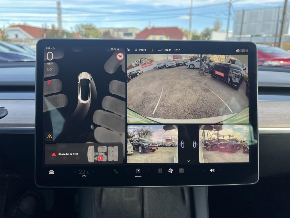 TESLA MODEL 3 Long Range AWD (Automata) FACELIFT. hőszivattyú. premium hifi. mátrix LED!