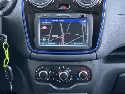 DACIA LODGY 1.5 Blue dCi Stepway (7 személyes ) 50e km. M.o.-i. 1.tul. CarPlay. Kitünő állapot!
