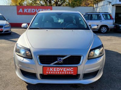VOLVO C30 2.0 D Momentum Xenon Digitklíma Tempomat Friss Szerviz!
