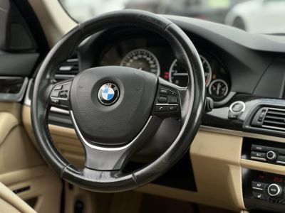 BMW 520d (Automata) Napfénytető. vaj bőrbelső. memória. HUD. kamera. 2 gyári kulcs!