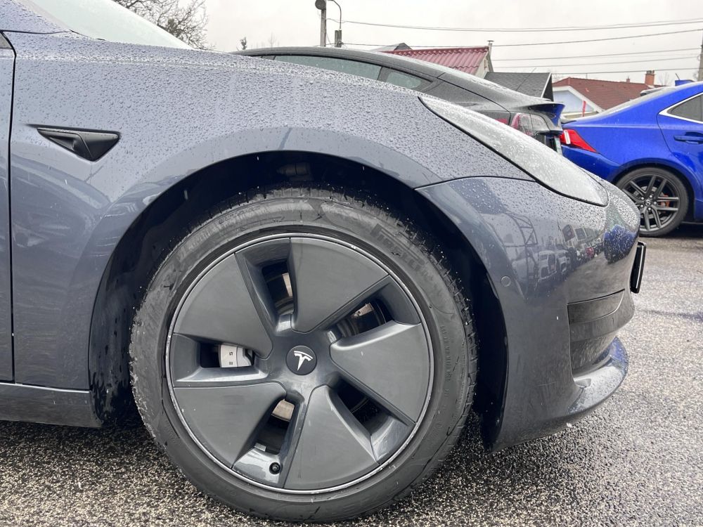 TESLA MODEL 3 Standard Range Plus Aut 95e km. facelift. mátrix LED. hőszivattyú. garanciális!