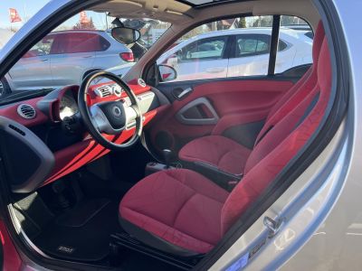 SMART FORTWO 1.0 Micro Hybrid Drive Pure Softouch COUPE 92e km. panoráma tető. frissen szervizelt