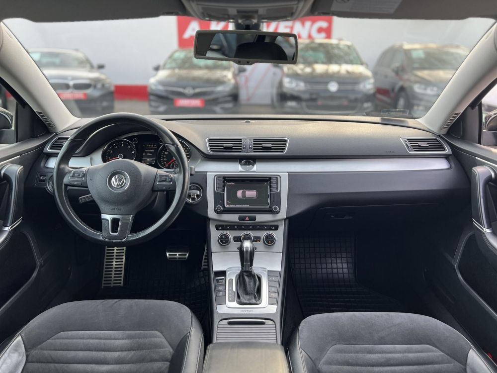 VOLKSWAGEN PASSAT Variant 3.6 V6 Highline 4Motion DSG Xenon Panorámatető Tempomat Ülésfűtés Vonóhorog