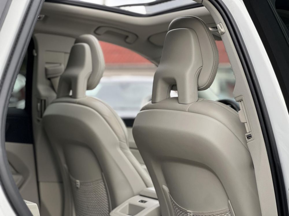 VOLVO XC60 2.0 [T8] Twin Engine Inscription AWD Geartronic M.o.-i. Volvo Galériában szervizelt. vezérlés cserélve. teljes felszereltség!