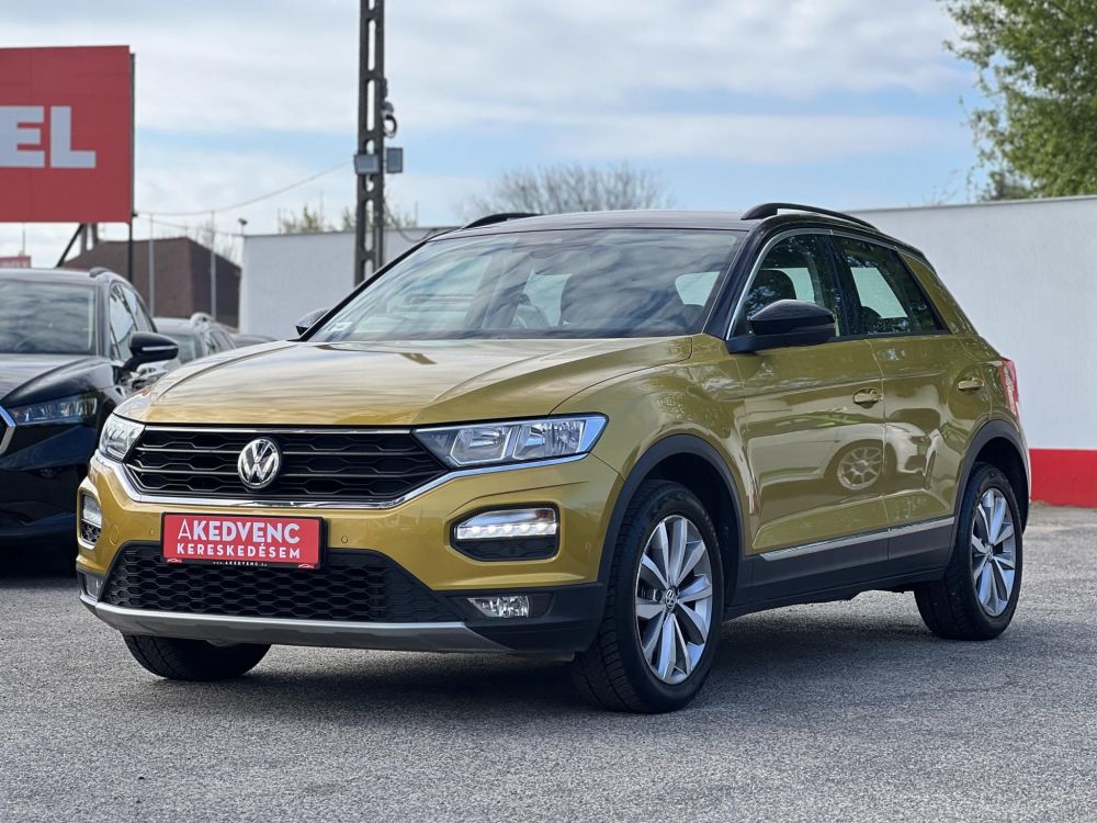VOLKSWAGEN T-ROC 1.5 TSI ACT Style DSG 140e km. M.-o.i. távolságtartó. sávtartó. navigáció. ülésfűtés. CARPLAY!