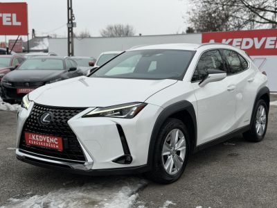 LEXUS UX 250h Comfort CVT 113e km. LED Tempomat Navi Sávtartó Bluetooth Kamera Keyless