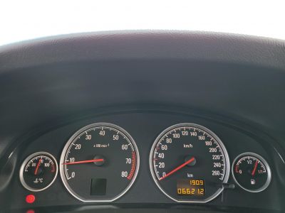 OPEL VECTRA C 1.6 Comfort 66e km!!! vezetett szervizkönyv. vonóhorog