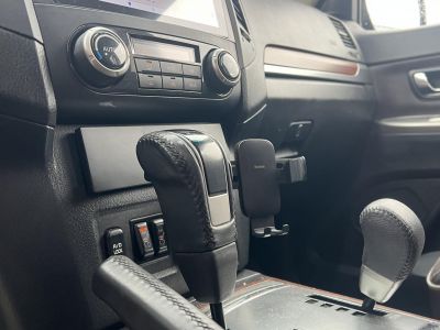 MITSUBISHI PAJERO 3.2 DI-D Instyle Navi (Automata) Xenon Bőr belső 7 személyes Tempomat Bluetooth Navi