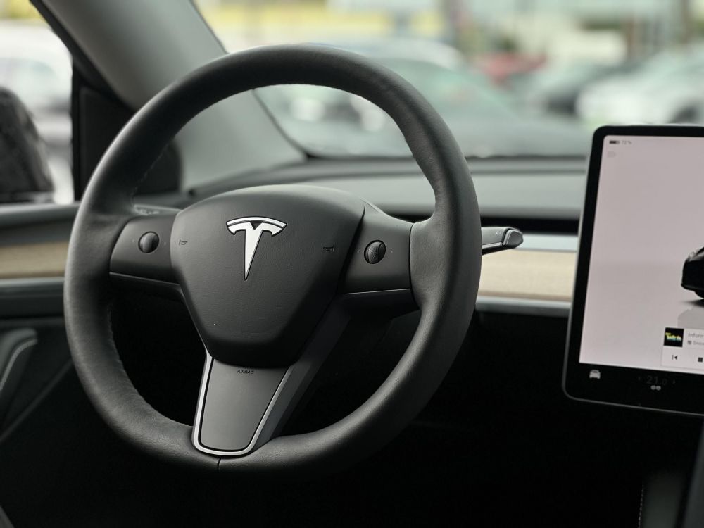 TESLA MODEL Y Long Range AWD (Automata) 94e km. 510km hatótáv. RYZEN proci. 2031-ig garancia!