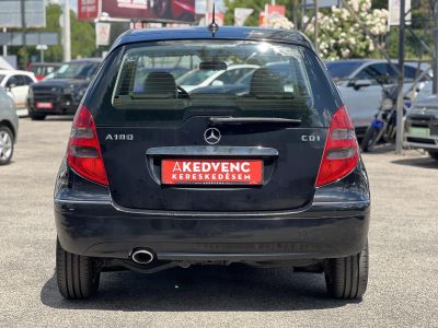 MERCEDES-BENZ A 180 CDI Avantgarde 169e km. világos belső. teljes nagyszerviz elvégezve!