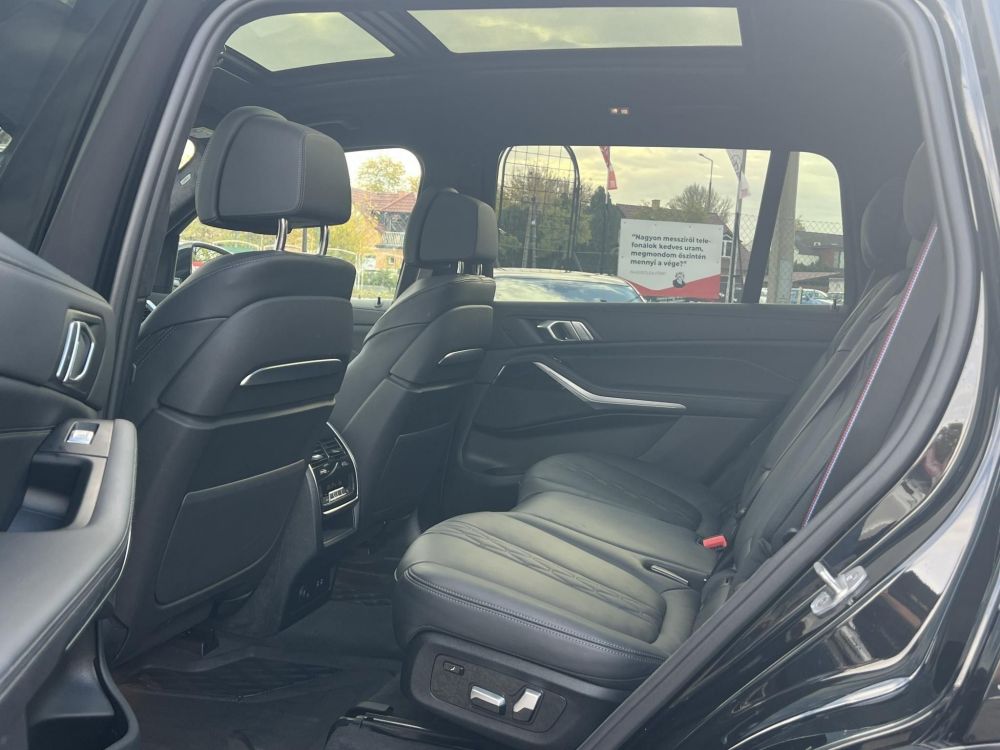 BMW X7 xDrive40d (Automata) M-Sport Panorámatető Gyári garanciával!