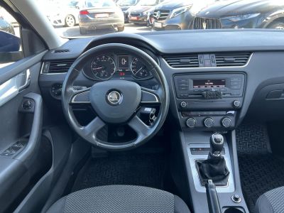 SKODA OCTAVIA Combi 1.4 TSI Ambition 168e km. Tempomat Digitklíma Végig vezetett szervizkönyv!