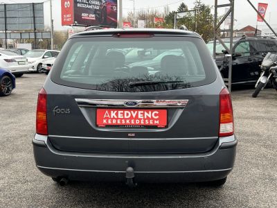 FORD FOCUS 1.6 Ghia Friss vizsga vonóhorog bőr belső!