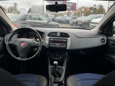 FIAT BRAVO 1.4 16V Active Magyarországon vásárolt. 1. tulajdonostól. végig vezetett szervízkönyv. 87e Km