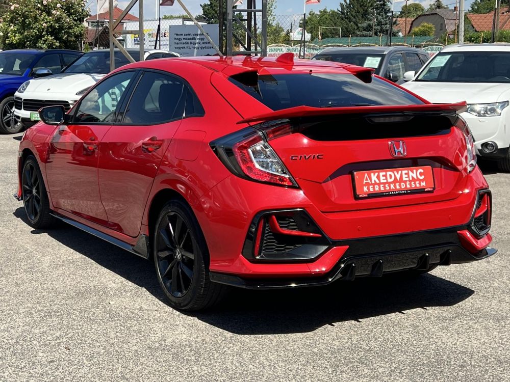 HONDA CIVIC 1.0 T Executive Sport Line 65e km. Magyarországi. 2 tulajdonos. Teljes szerviztörténet!