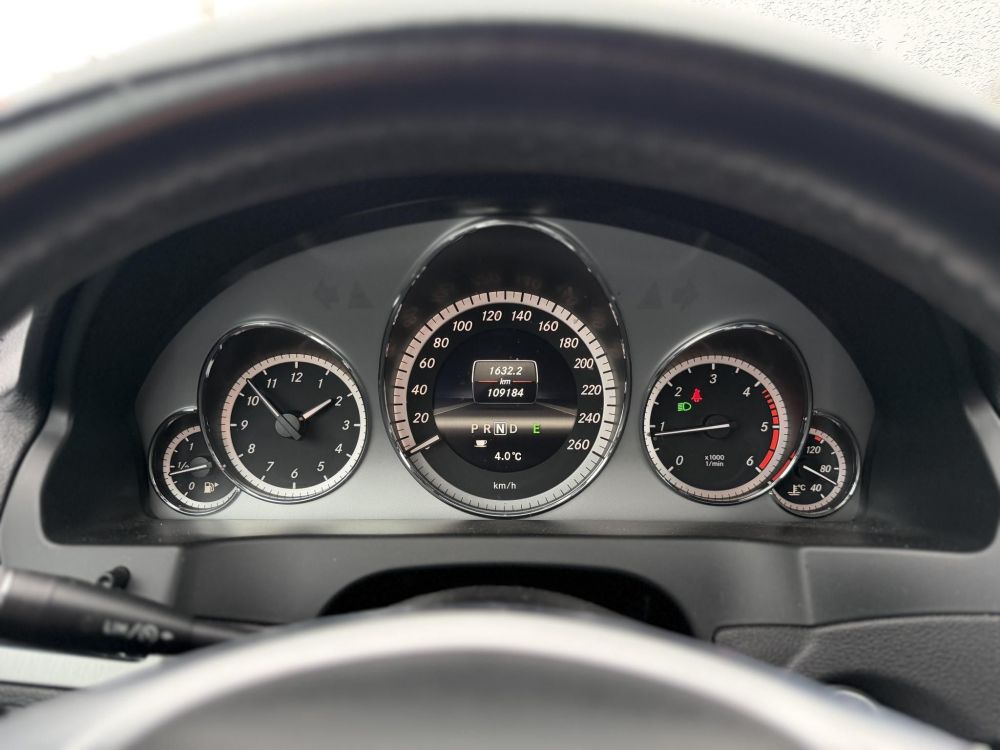 MERCEDES-BENZ E 220 CDI (Automata) Cabrio AMG csomag. 110e km. GYÖNYÖRŰ!
