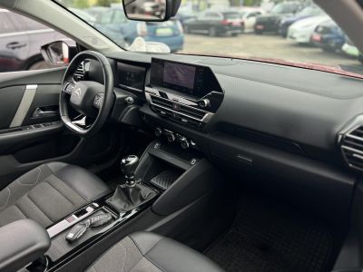 CITROEN C4 1.2 PureTech Feel Plus M.o.-i. 1.tul. 61e km. 360 kamera. HUD. Vonóhorog!