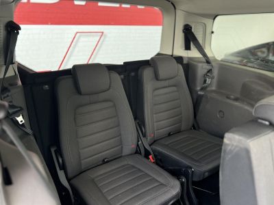 FORD CONNECT Tourneo230 1.5 TDCi L2 Titanium (7 személyes ) 79e km. M.o.-i. Márkaszervizelt előélet!