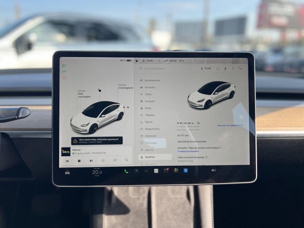 TESLA MODEL 3 Long Range AWD (Automata) 95e km. hőszivattyú. mátrix LED. garanciális!