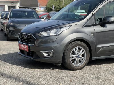 FORD CONNECT Tourneo230 1.5 TDCi L2 Titanium (7 személyes ) 79e km. M.o.-i. Márkaszervizelt előélet!