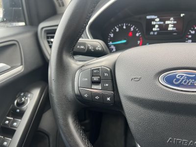 FORD FOCUS 1.0 EcoBoost Connected M.o.-i. 1.tul. Márkaszervizelt!