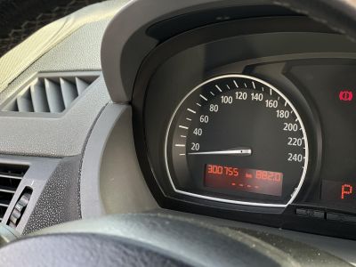 BMW X3 3.0 (Automata) xenon fényszórók. ülésfűtés. lejtmenet. memória. vonóhorog. bőr belső!