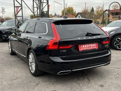 VOLVO V90 2.0 D [D4] Inscription AWD Geartronic Teljes felszereltség. Végig márkaszervizben szervizelt. Téli-nyári gumi!