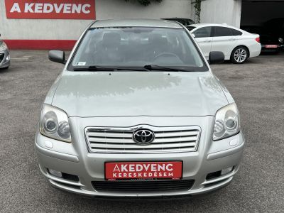 TOYOTA AVENSIS 2.0 Sol Executive (Automata) Tempomat Digitklíma Ülésfűtés Bőr Téli-nyári gumi!