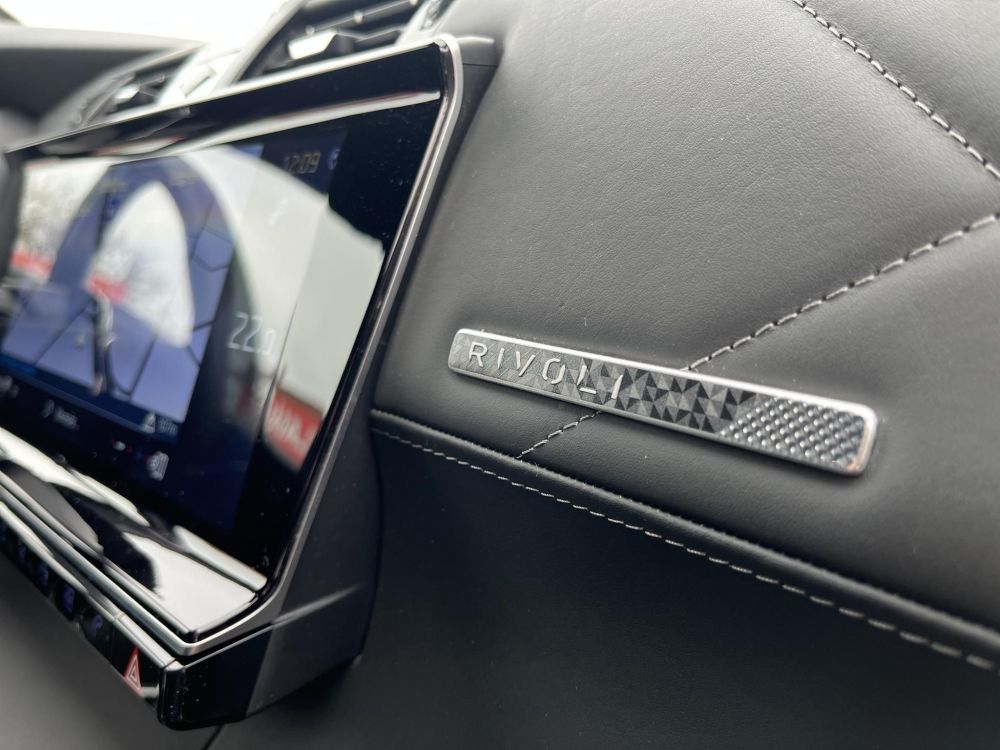 DS DS 7 Crossback 1.5 BlueHDi Rivoli S&S EAT8 Prémium felszereltség. Mátrix LED fényszórók