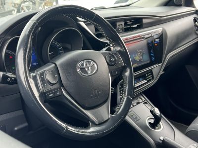 TOYOTA AURIS Touring Sports 1.8 HSD Active Trend+ (Automata) Élő hibrid garancia! Tempomat Ülésfűtés Kamera Keyless Bluetooth
