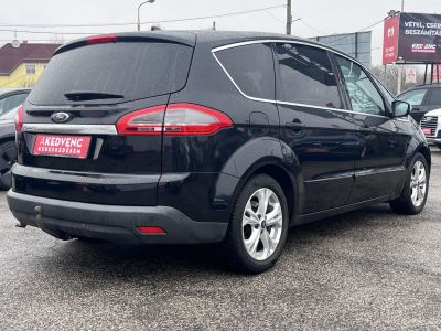 FORD S-MAX 2.0 TDCi Business Powershift Tempomat. fűthető ülések. navigáció. téli-nyári kerékszett