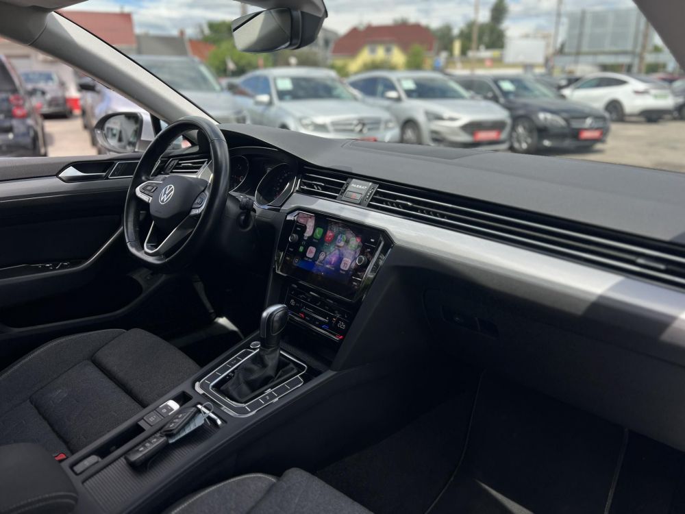 VOLKSWAGEN PASSAT VIII Variant 2.0 TDI SCR Business DSG Masszázs ülés. Carplay