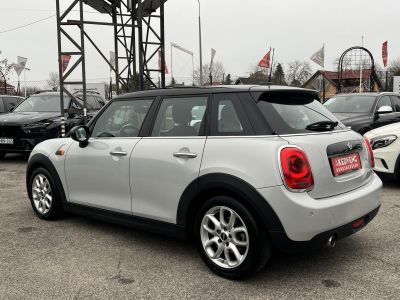 MINI COOPER 1.5 M.o.-i. 1.tul. Klíma Panoráma tető Harman/Kardon Téli/nyári garnitúra!