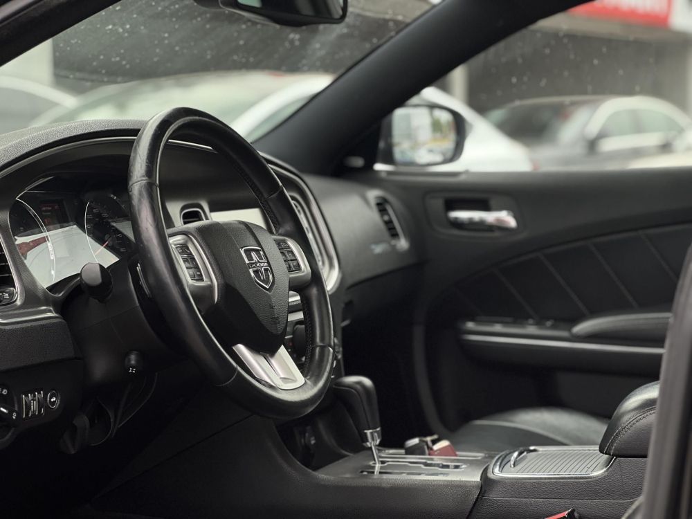 DODGE CHARGER 5.7 Hemi R/T